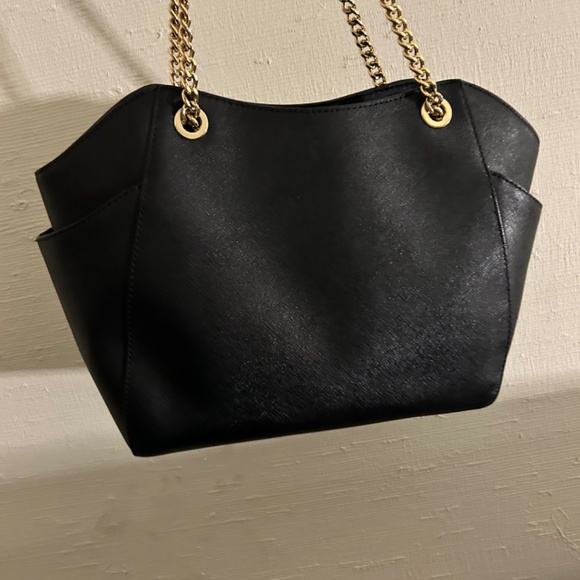 Michael Kors Jet Set Shoulder Bag - Picture 2 of 2